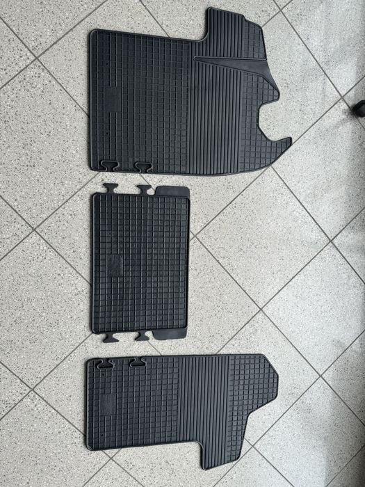 Продам новые Коврики в салон Renault Master 3 (2)10-;Opel Movano 2 (B)