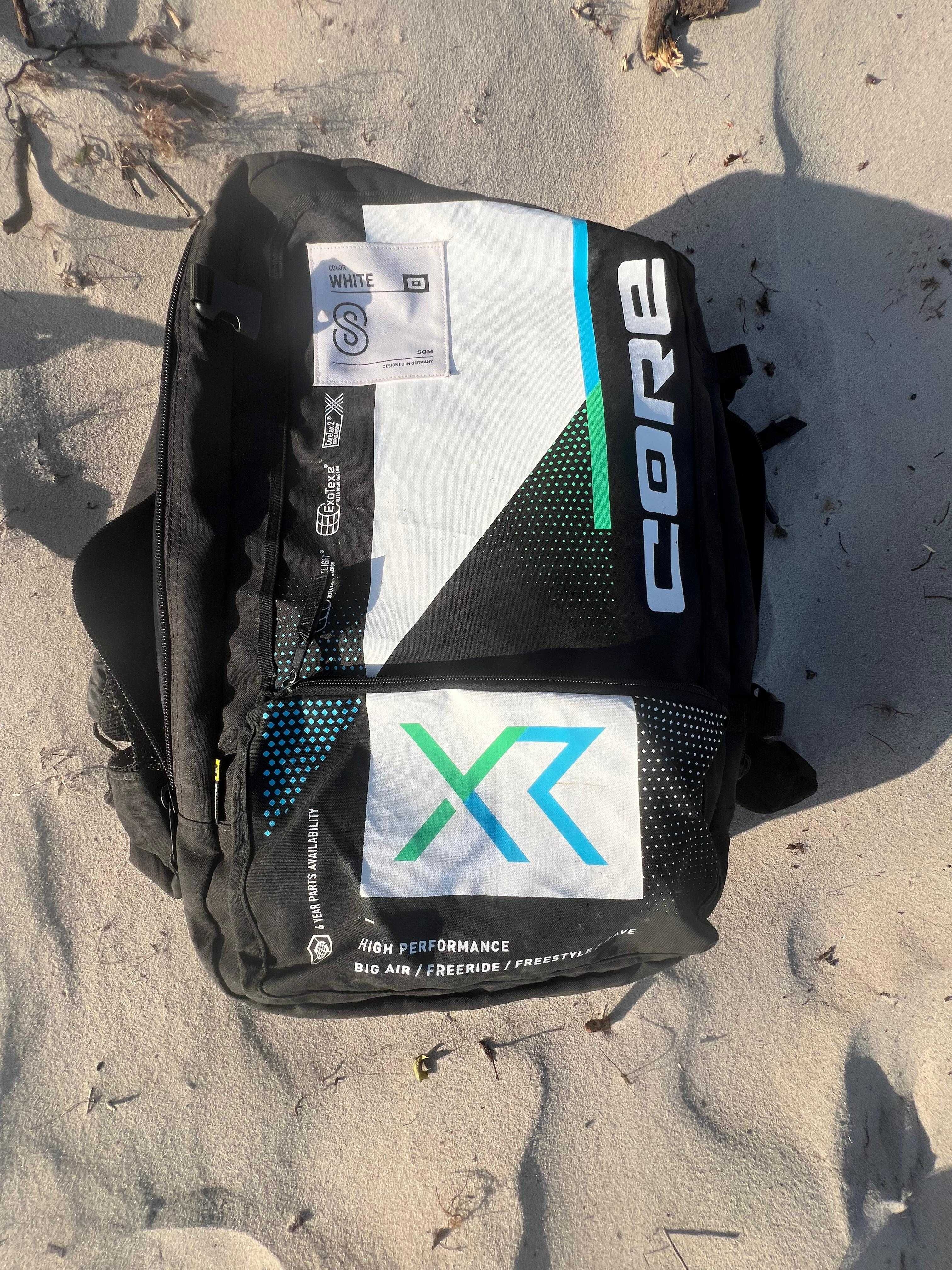 CORE XR8 8m - stan idealny, materiał szeleści - max 10 sesji na wodzie