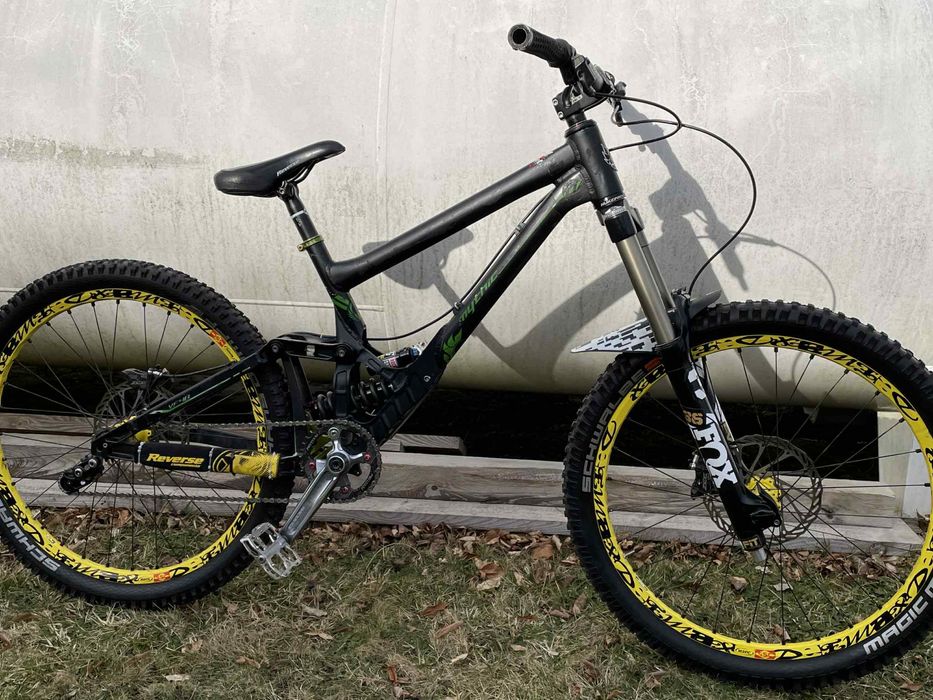Rower zjazdowy banshee legend v2 mythic (dh fr enduro fox )