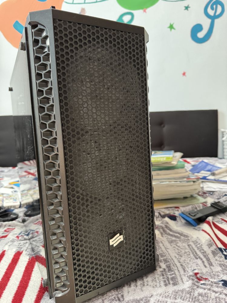 Komputer gamingowy + Monitor