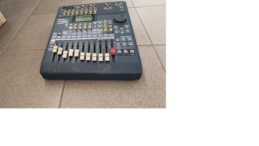 Мікшерний пульт Roland 3100 Pro