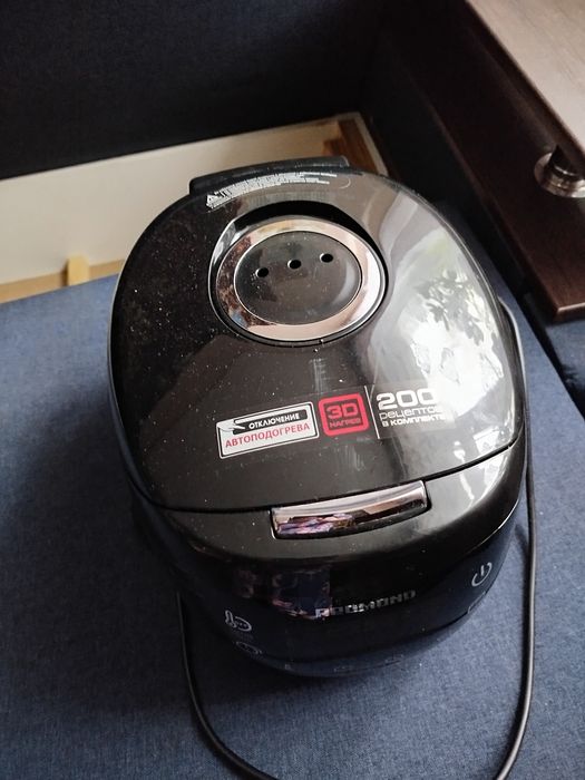 Мультиварка редмонд м90