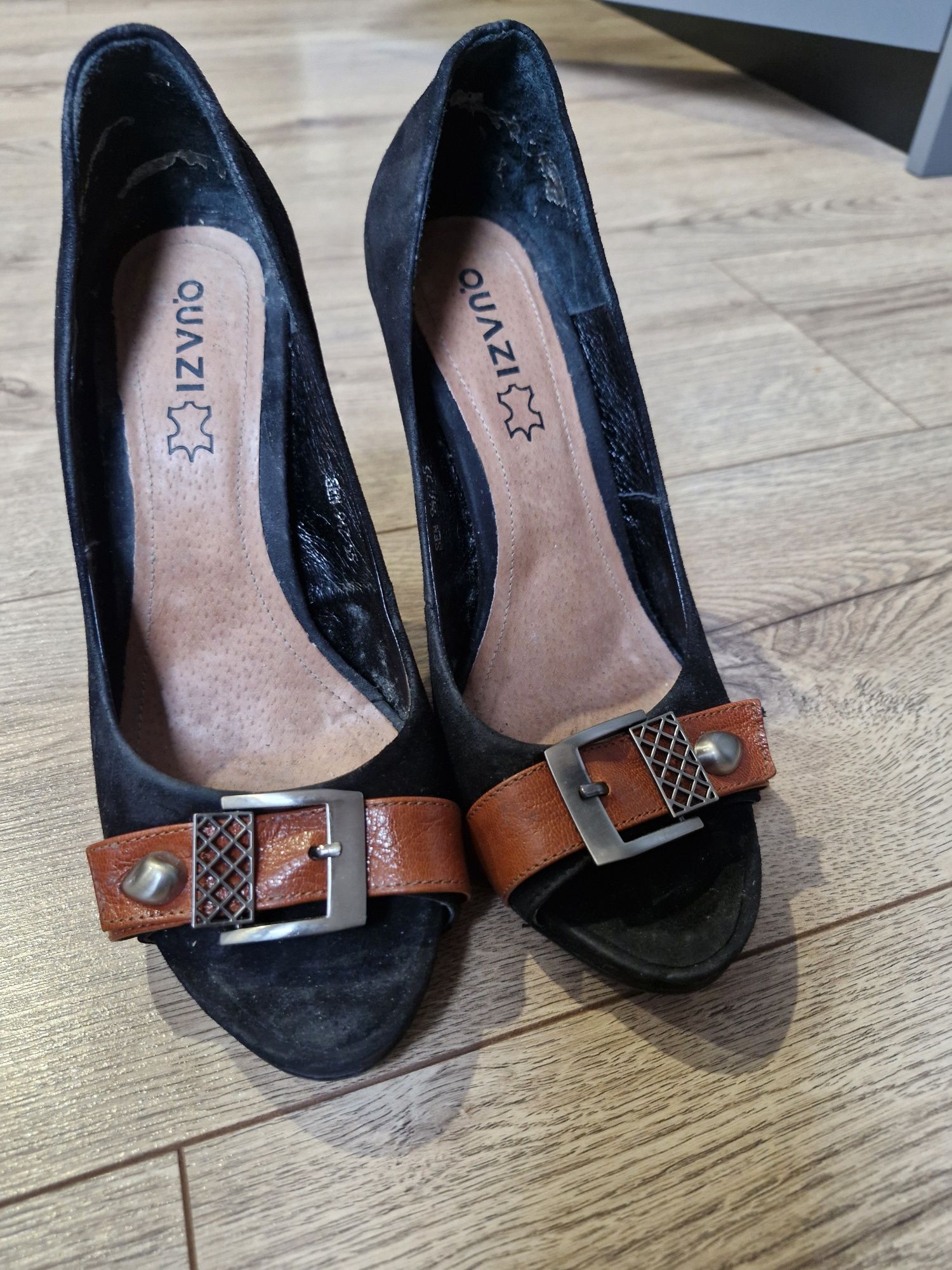 Buty Quazi 37  na obcasie odkryte palce