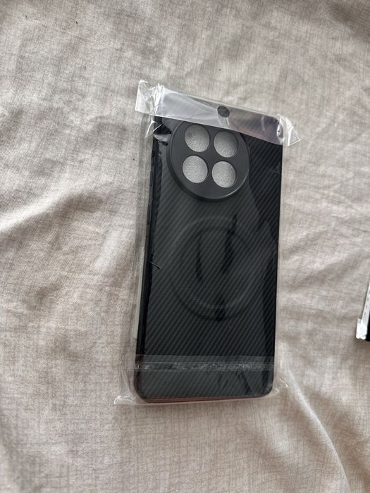 Нові чехли на OnePlus 13R