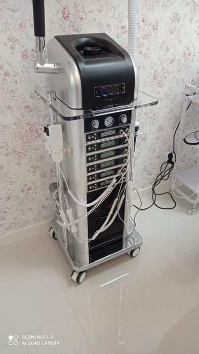 Kombajn kosmetyczny 17w 1