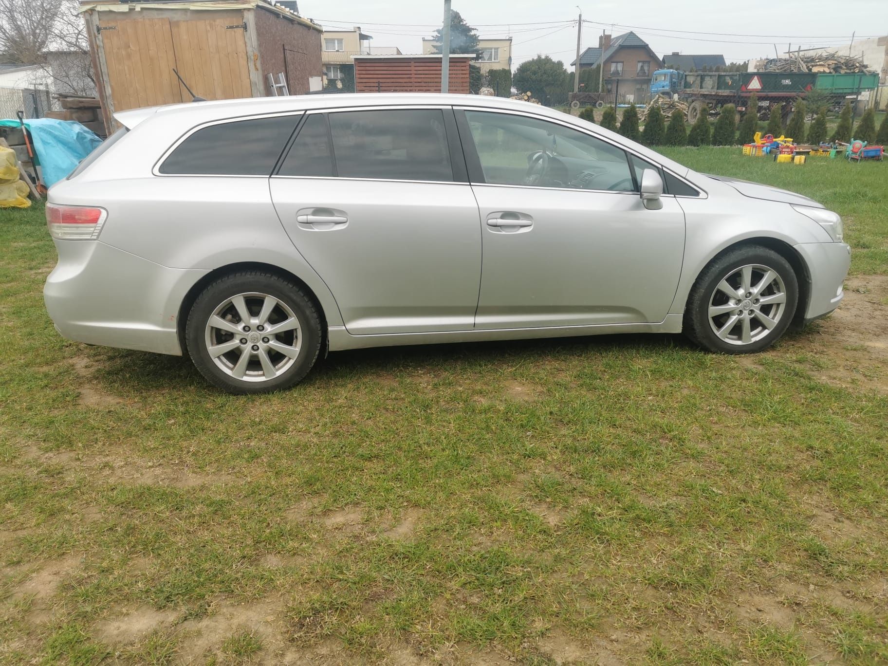 Toyota avensis 2010