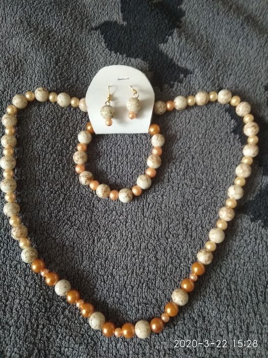 Комплект золотисто - бежевий