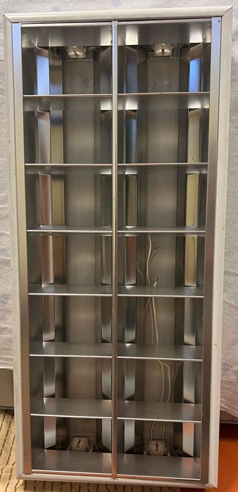 Armadura para lâmpada Led / fluorescente de 18 w