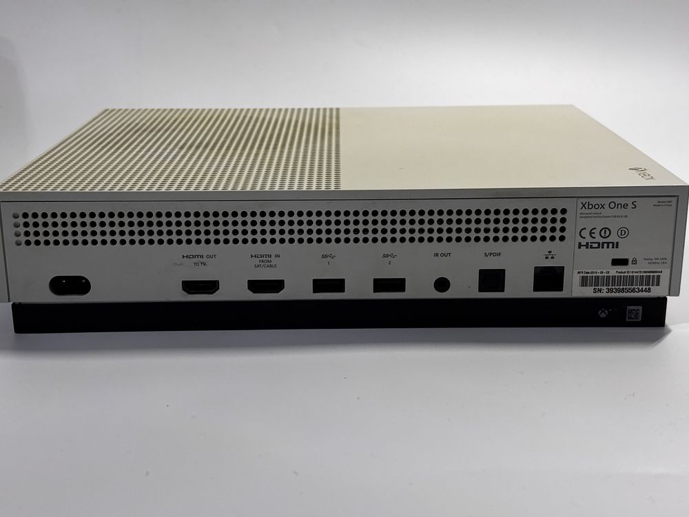 Продам xbox one s