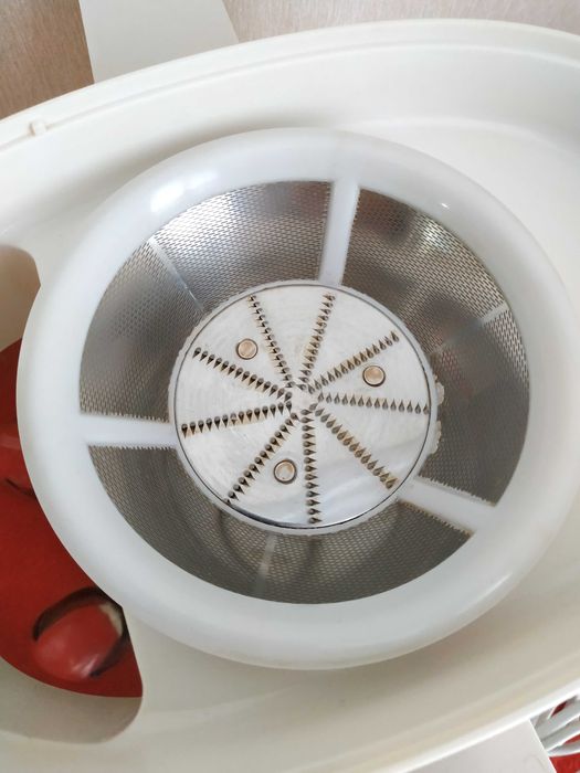 Соковижималка  SKARLETT