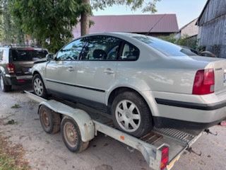 Volkswagen Passat B5 1.9 TDI 115KM przeznaczony na części