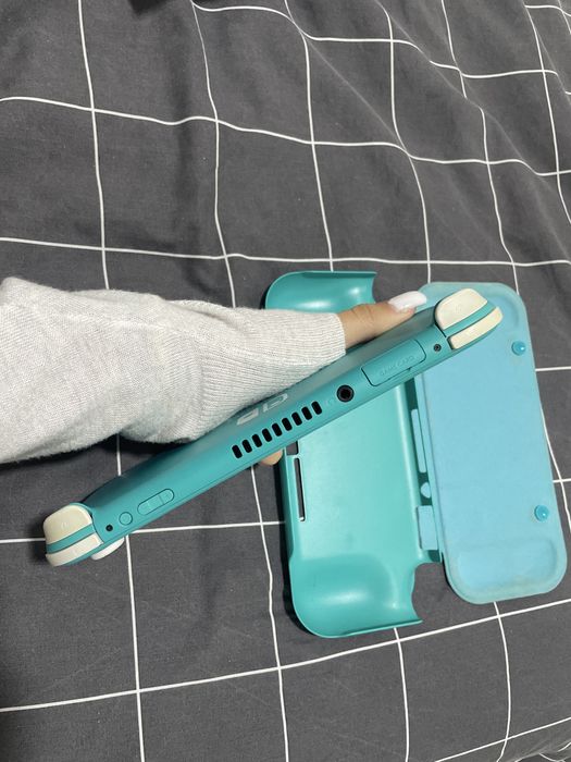 Nintendo lite azul com capa