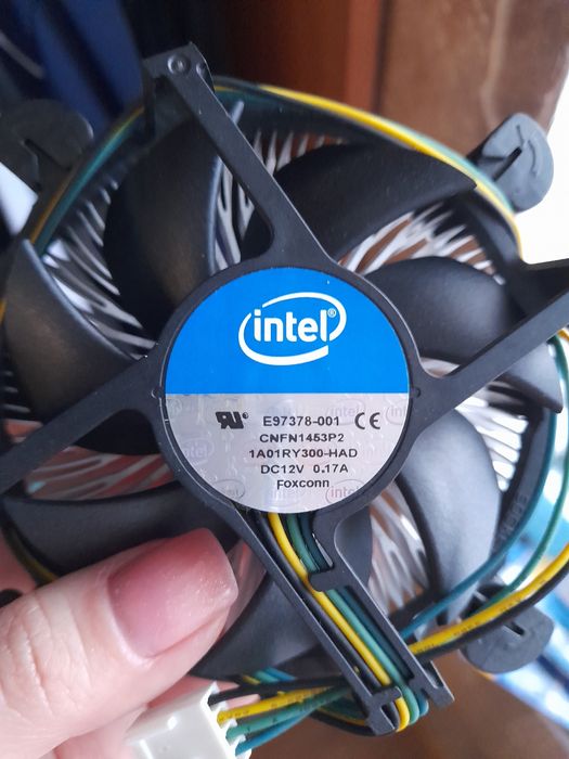 Продам кулер для процесора