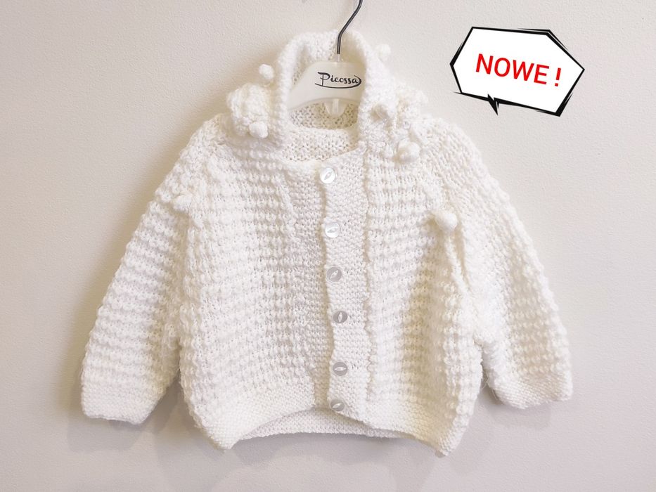Nowy biały  dziergany sweter z kapturem / wełniany / na chrzest  74/80