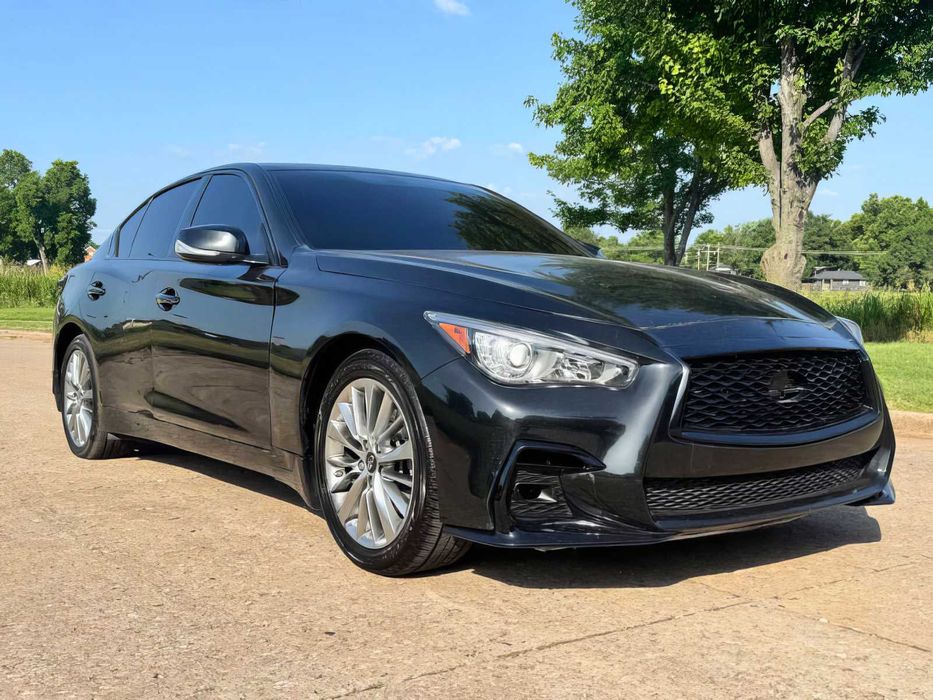Infiniti Q50      2018
