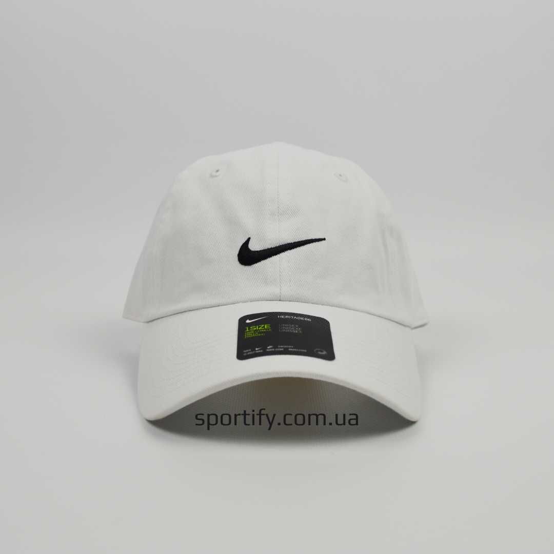 Кепка nike swoosh бейсболка біла найк 546126-010 чорна