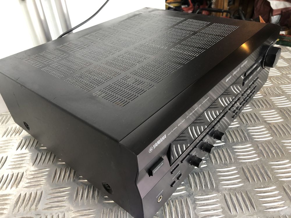 Amplituner Yamaha RX-V395RDS