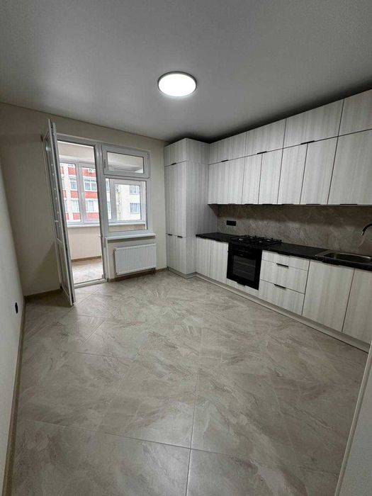 Продаж 1 кімнатна Озерна Рауш