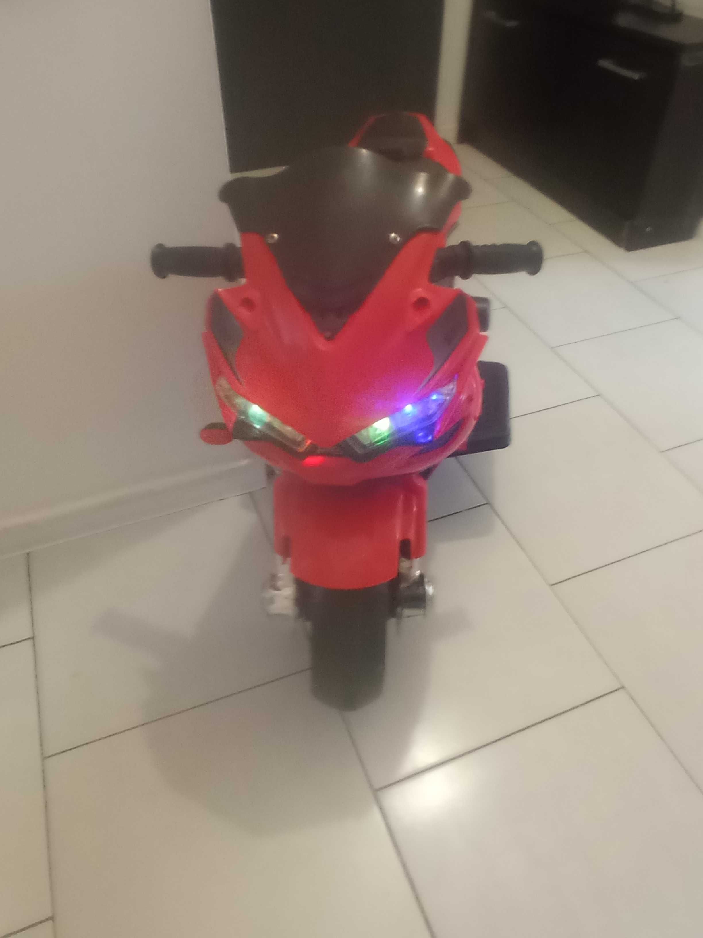 Sprzedam motor na Akumulator