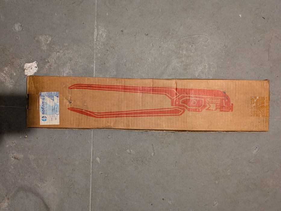 Vendo alicate de cravar