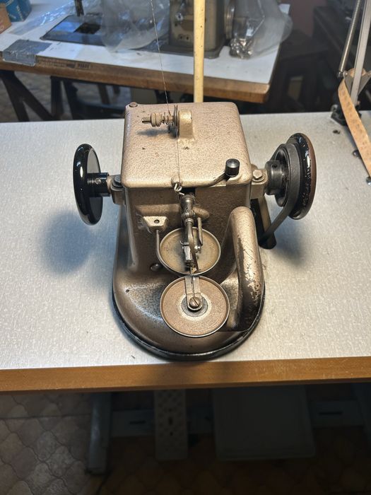 Maquina de costurar pêlo