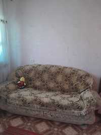 Продам диван + 2 кресла под реставрацию