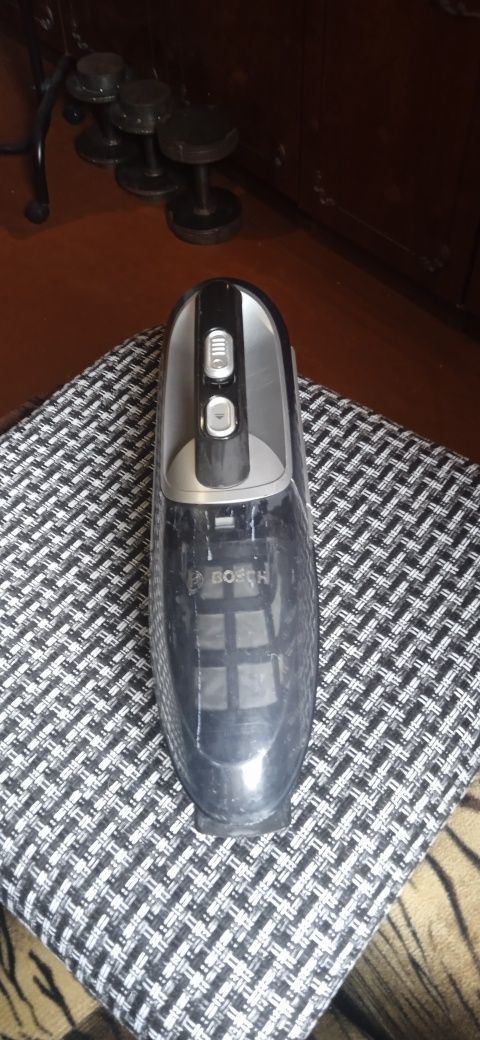 Ручний пилосос BOSCH
