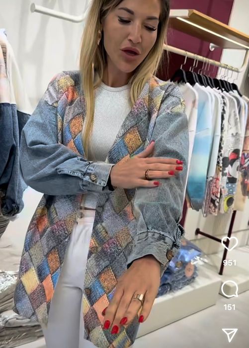 Продам жіночу кофту