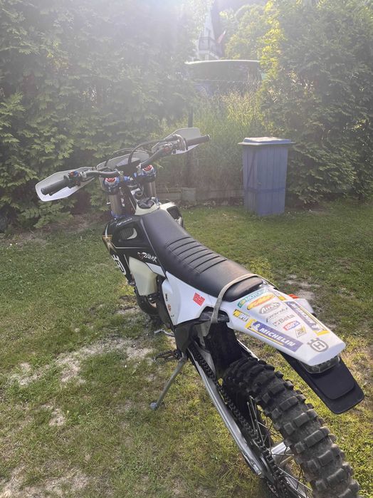 Husqvarna TE300 2T TPI 2022 ktm gas beta