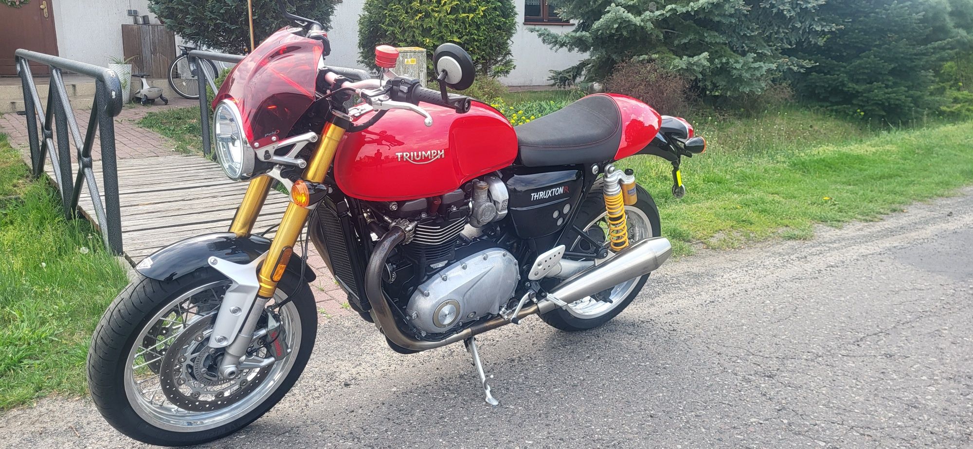 Triumph Thruxton R 1200