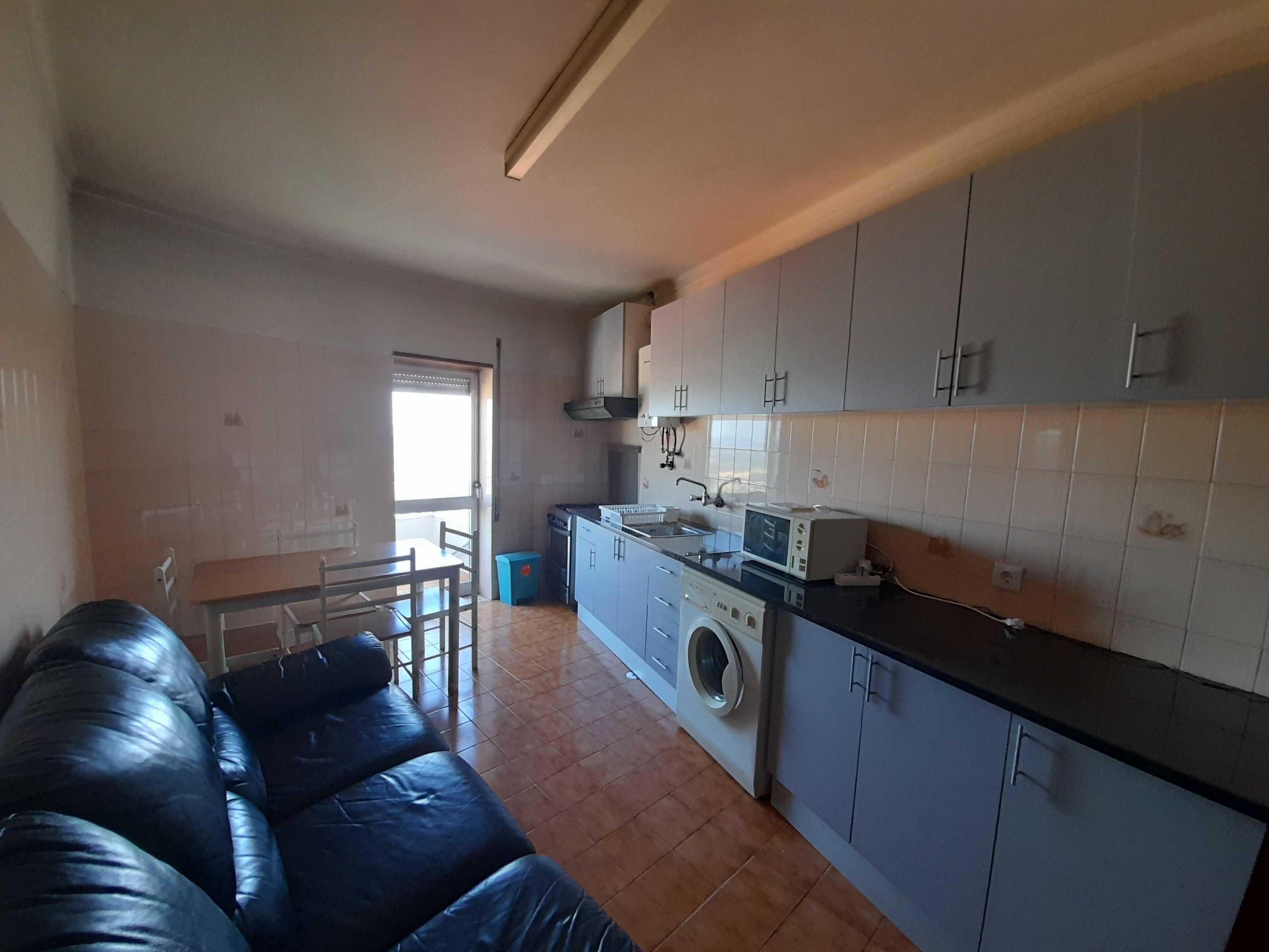 Quarto- Rapaz Estudante - UBI Covilhã