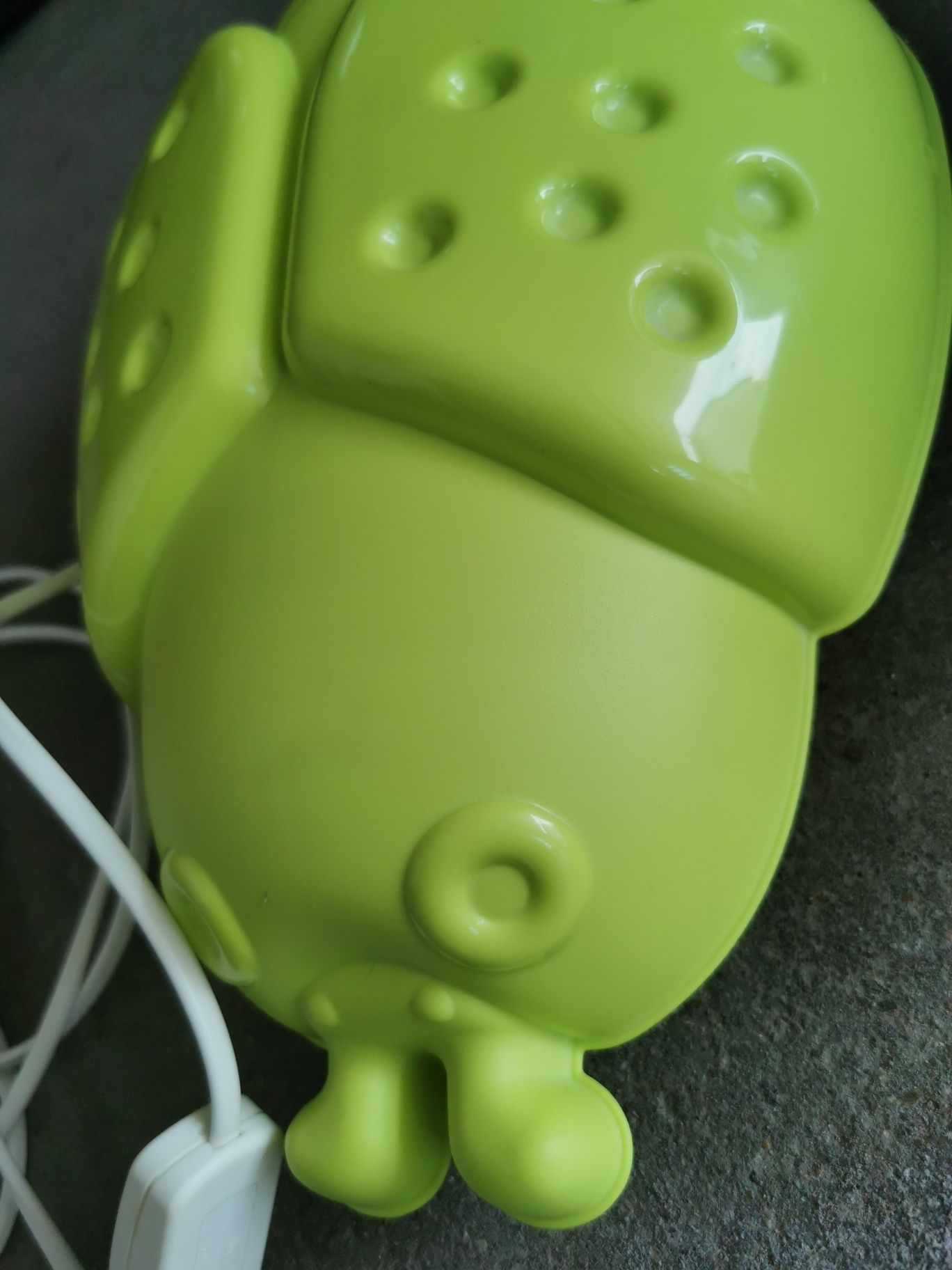 Dwie lampy ścienne IKEA do pokoju dziecięcego Biedronka i gwiazdka