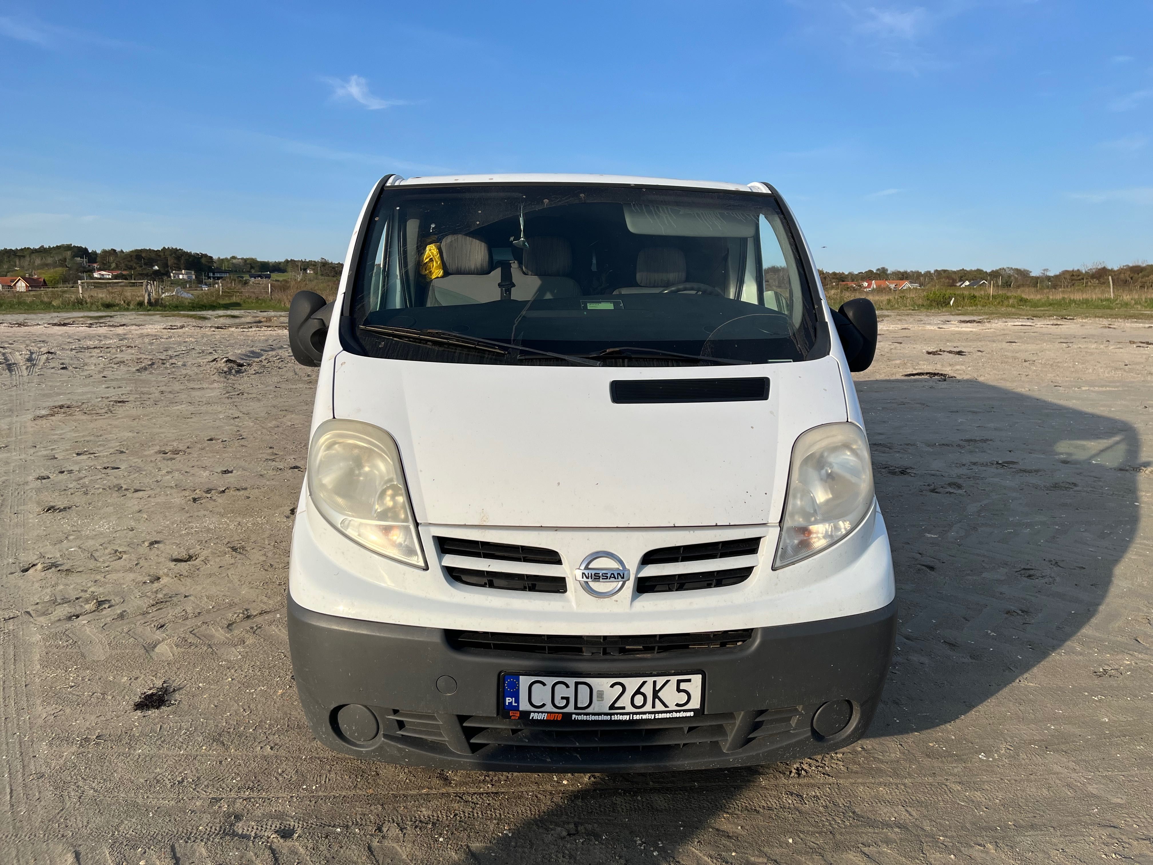 Sprzedam busa Nissan Primastar 2006r 2.0dci 115koni (klima)