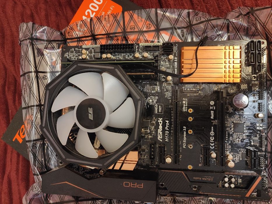 Материнка ,озу процесор комплект