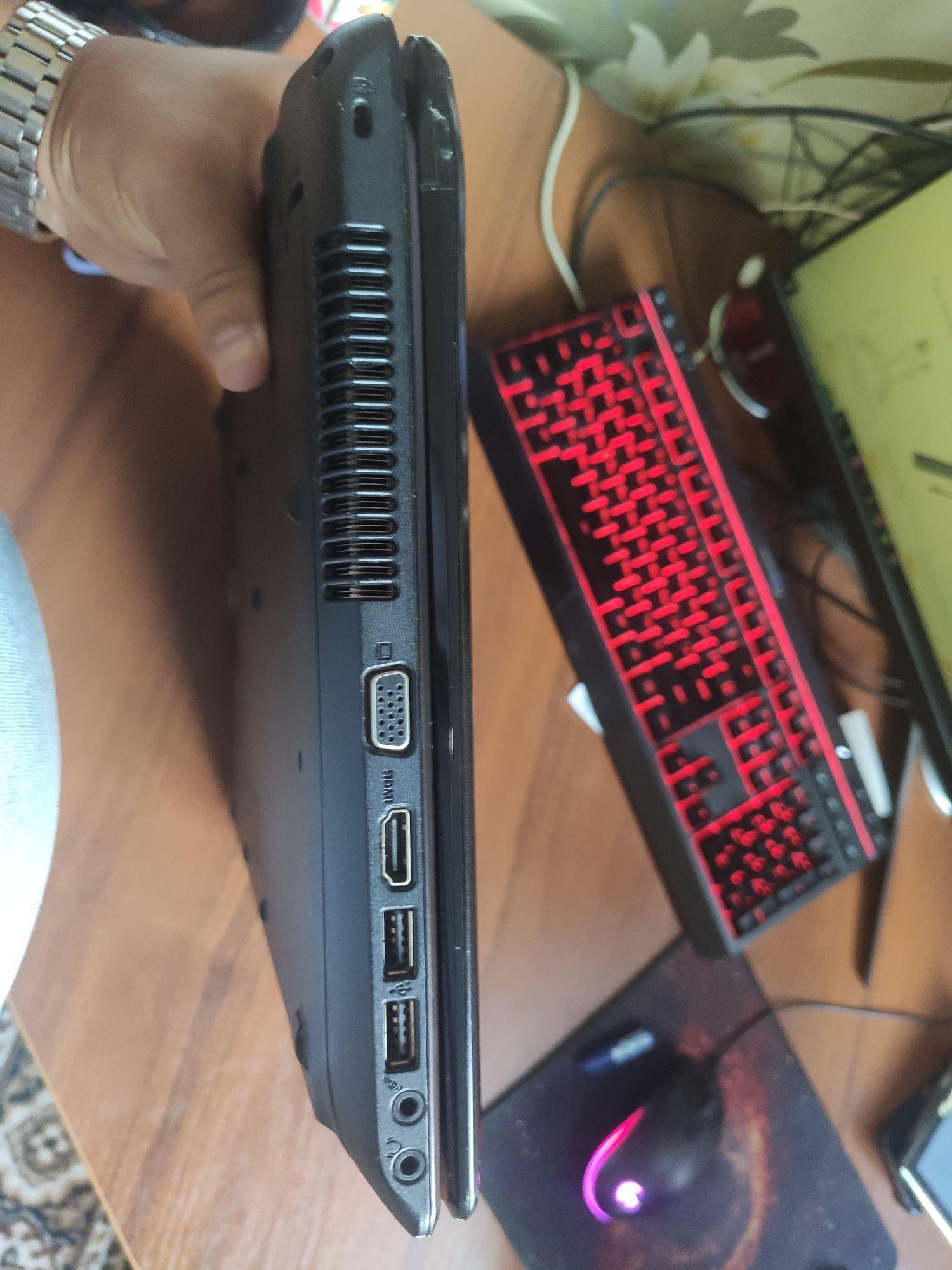 Ноутбук TOSHIBA Satellite