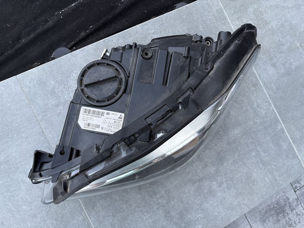 Ліва фара BMW F10 адаптивна LCI (Америка)