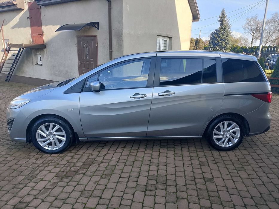 Sprzedam mazdę 5 1.8 benzyna zadbana