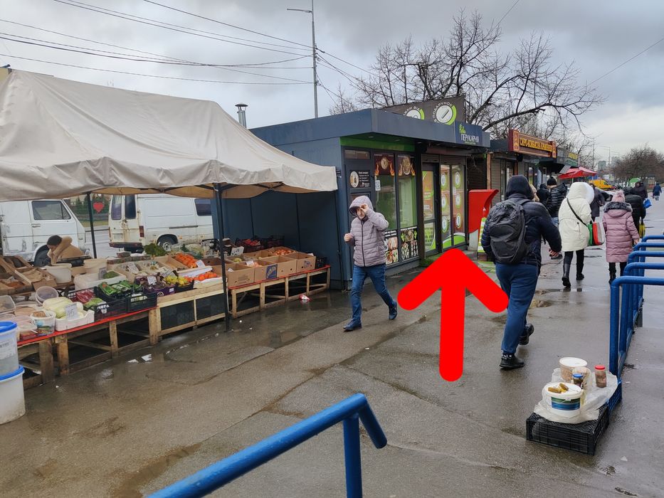 Харьковский массив,павильон 10м