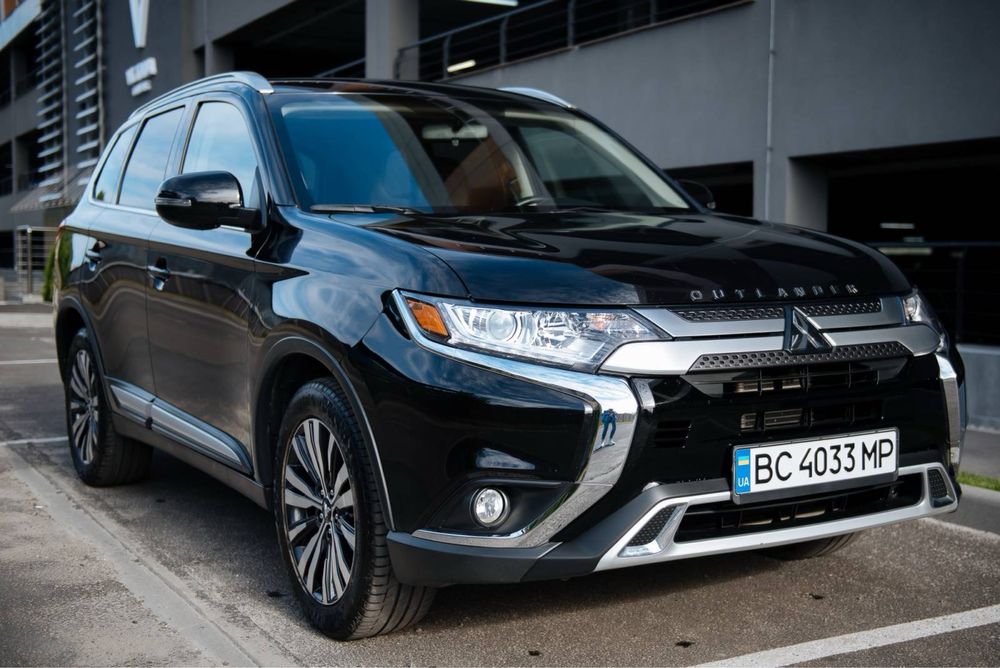 Mitsubishi Outlander III