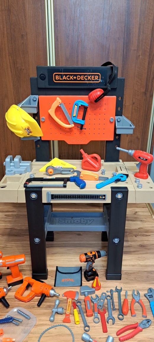 Warsztat Black&Decker stół dużo narzędzi dla dziecka