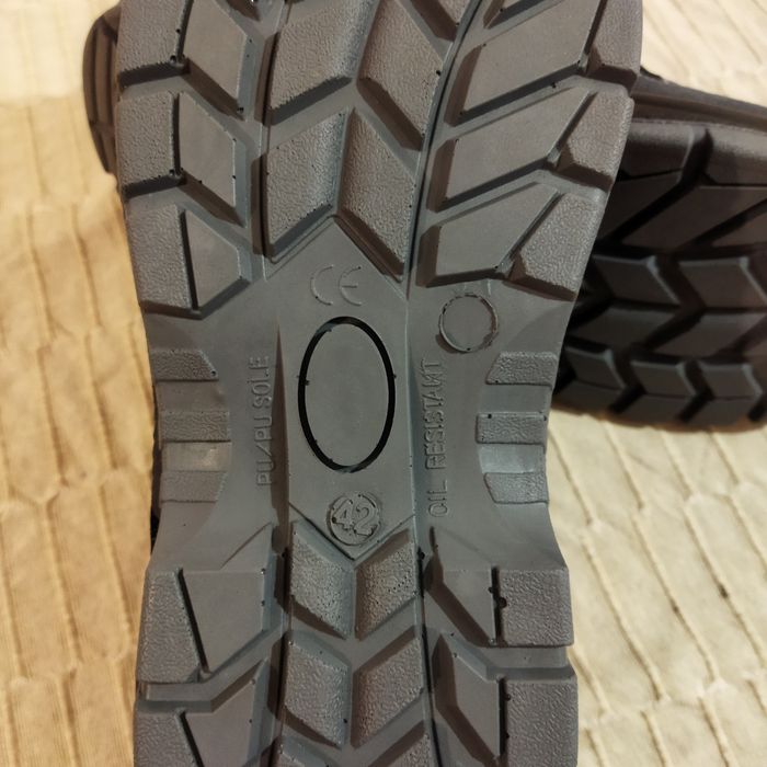 Сандалі шкіряні робочі босоніжки з металевим підноском, спецвзуття