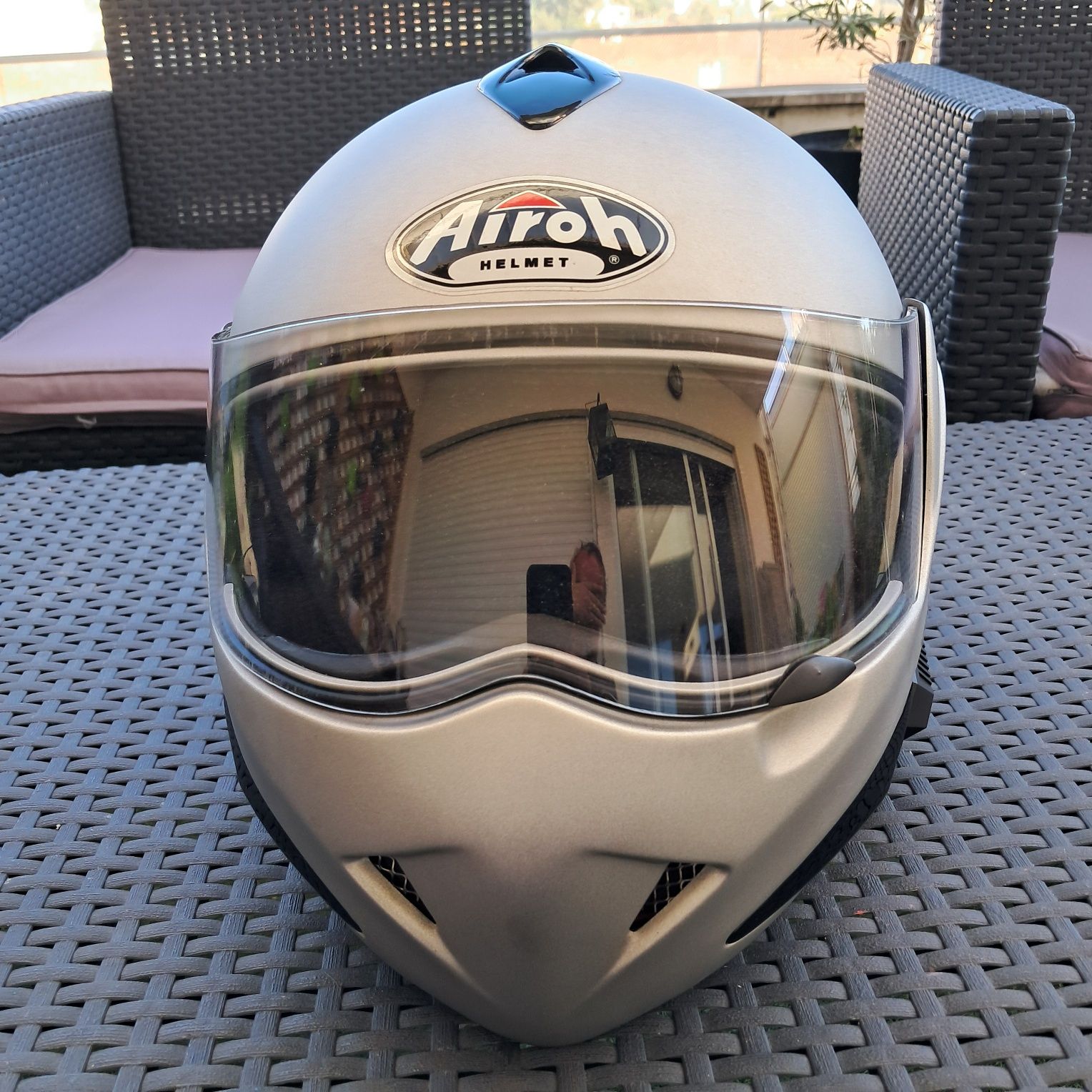 Capacete MODULAR Airoh Mathisse c/ Bluetooth