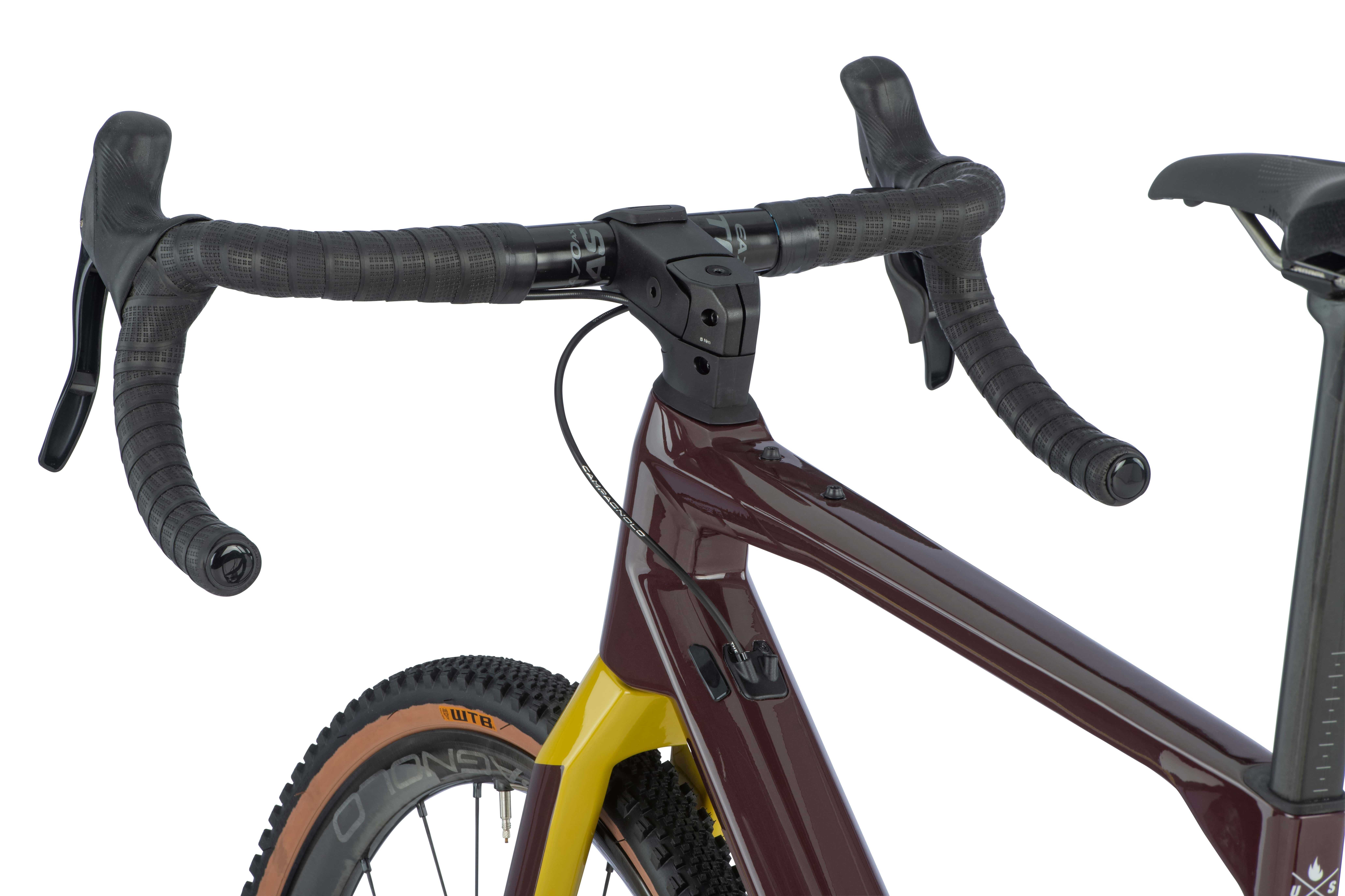 Nowy BMC URS 01 THREE Campagnolo Ekar 1x13
