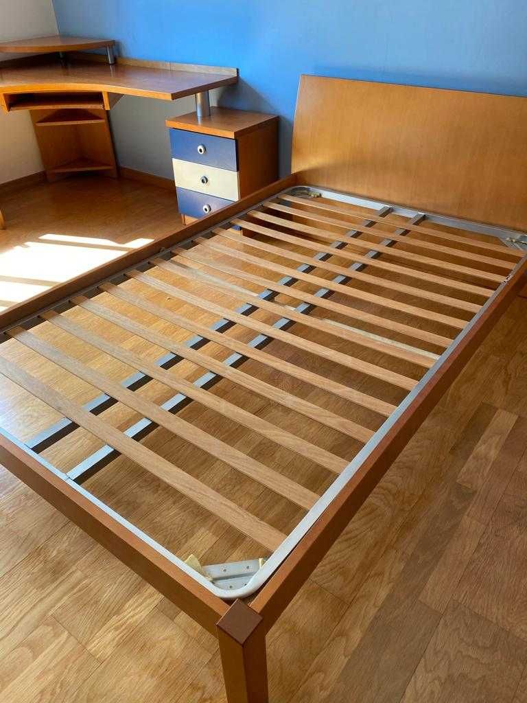 mobilia madeira maciça cama 200x120 c/colchão estante 200x140 6 peças