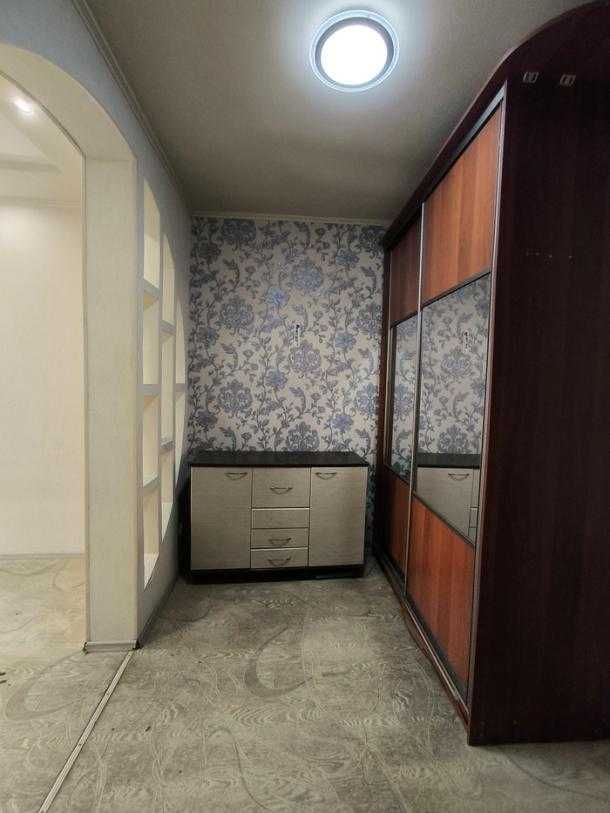 Продам хорошую 2 к. кв. на Основе