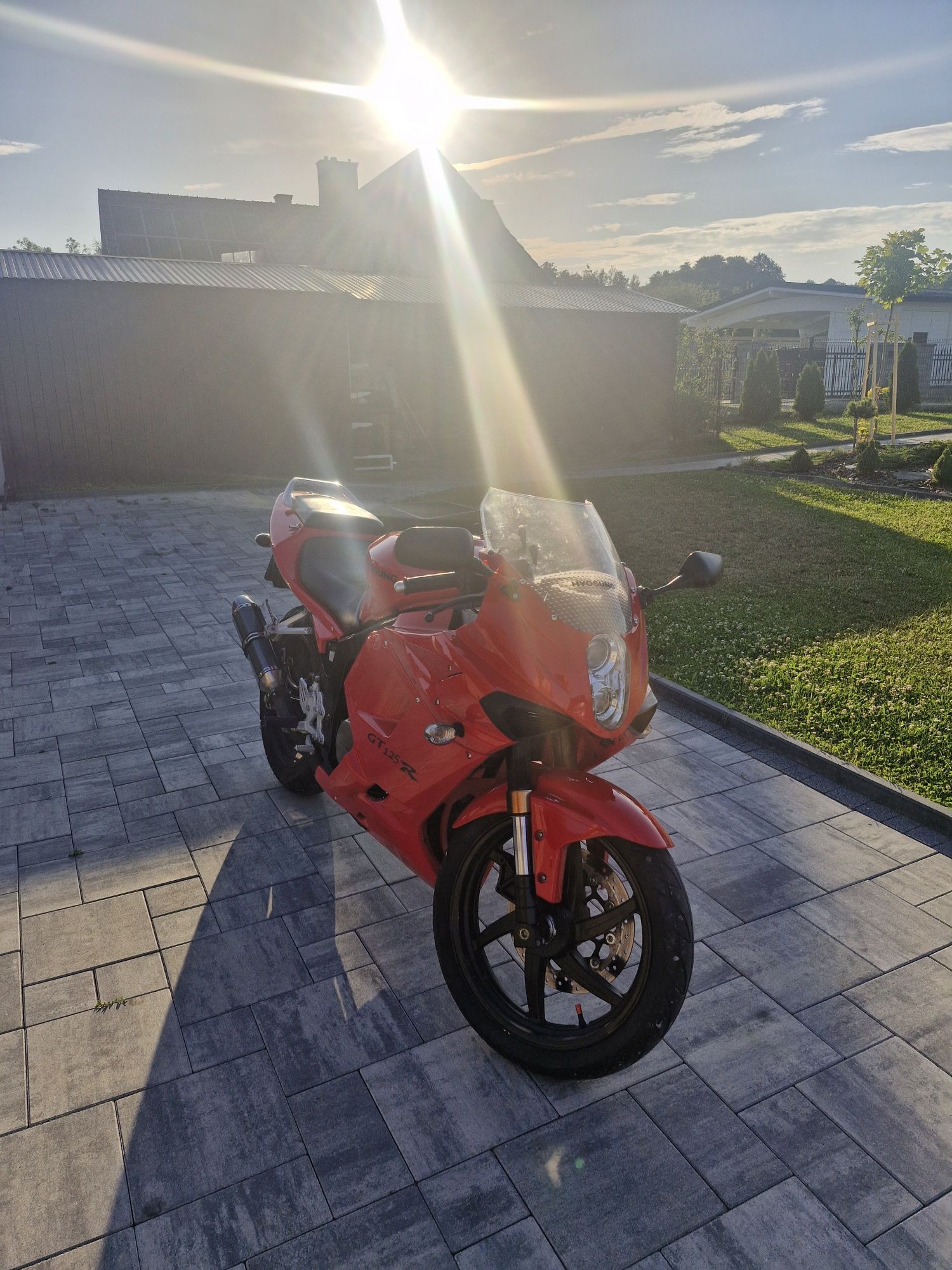 Hyosung GTR 125 V2