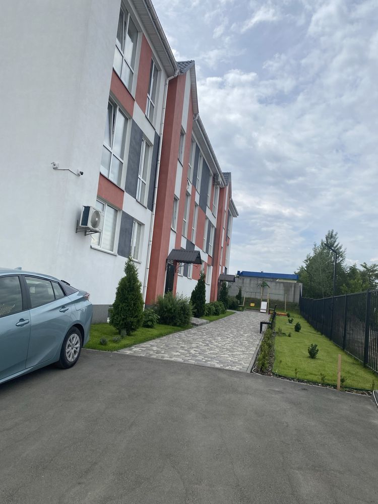 Продаж цокольного приміщення с.Погреби