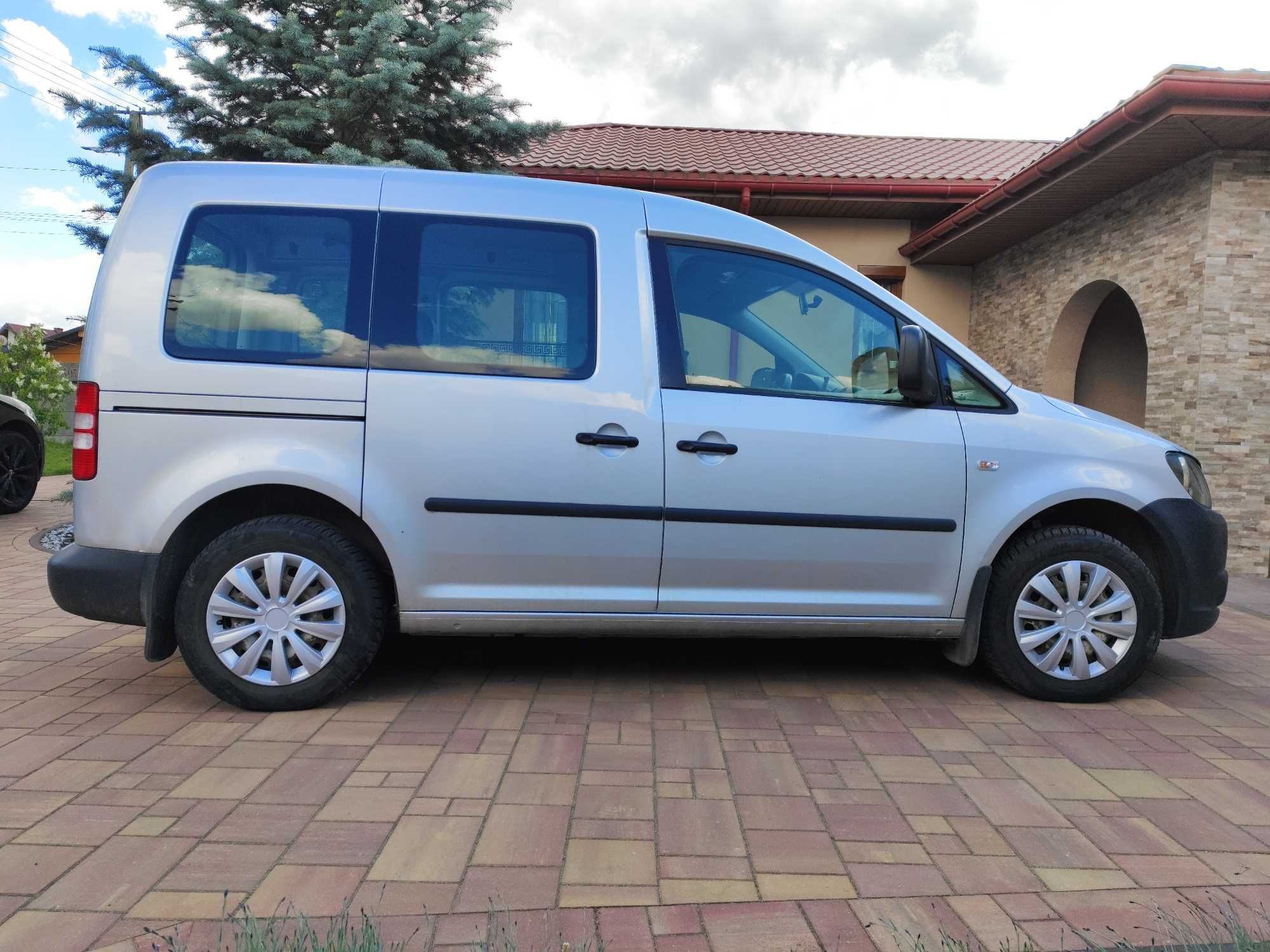 Volkswagen Caddy III 1.6 TDI 2013r.