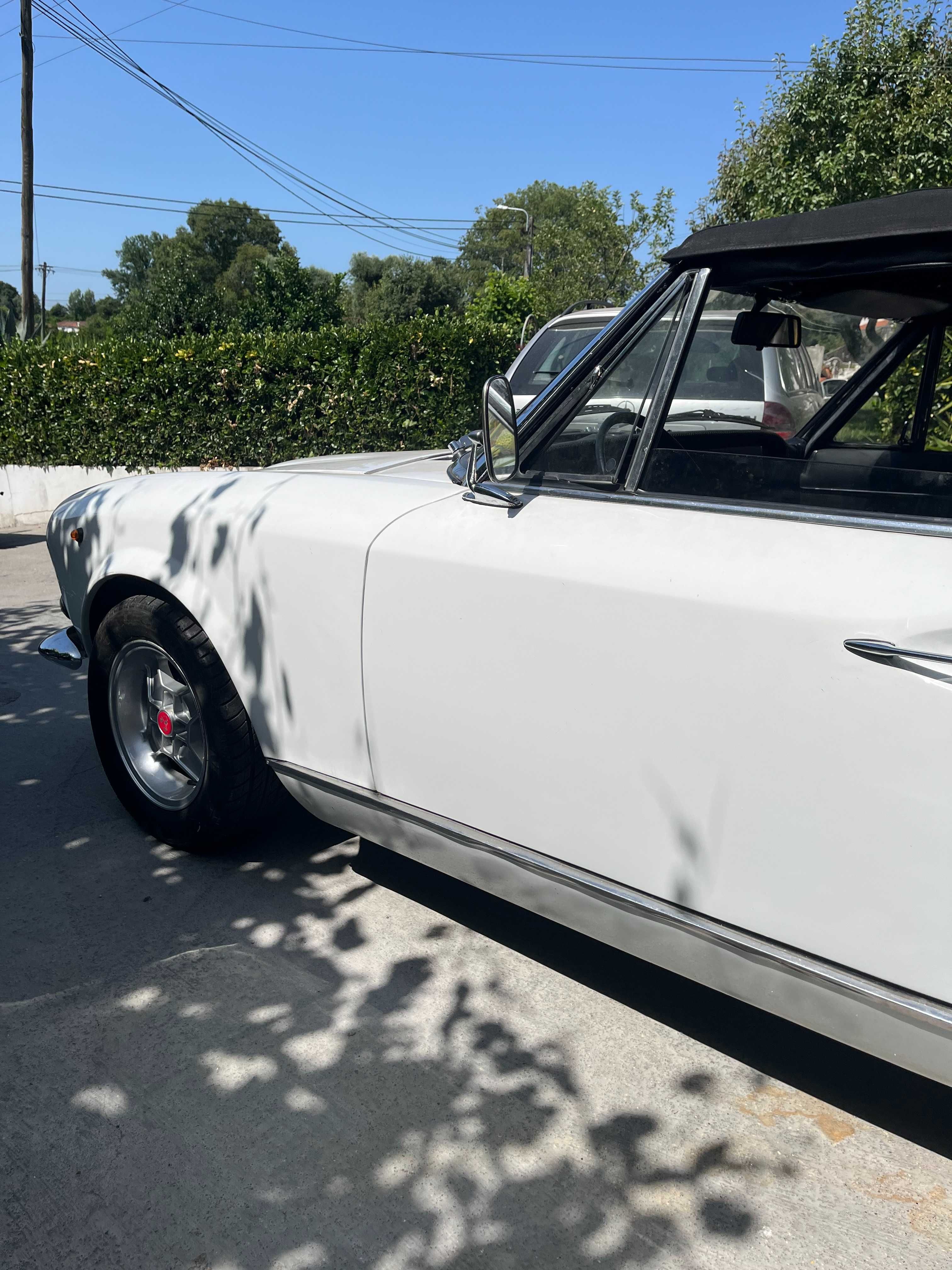 Fiat 124 Spider  bom estado