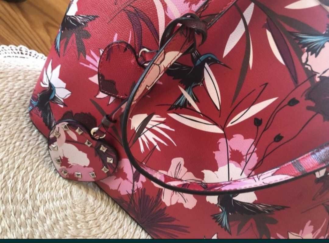 Torebka Shopperka Guess